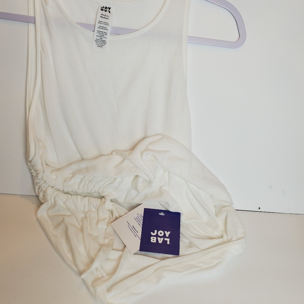 2 WHITE TOPS - Picture 3 of 12